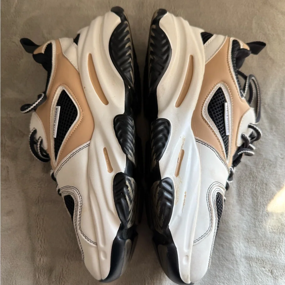 Steve Madden Black and Tan Chunky Sneakers - Picture 7 of 9